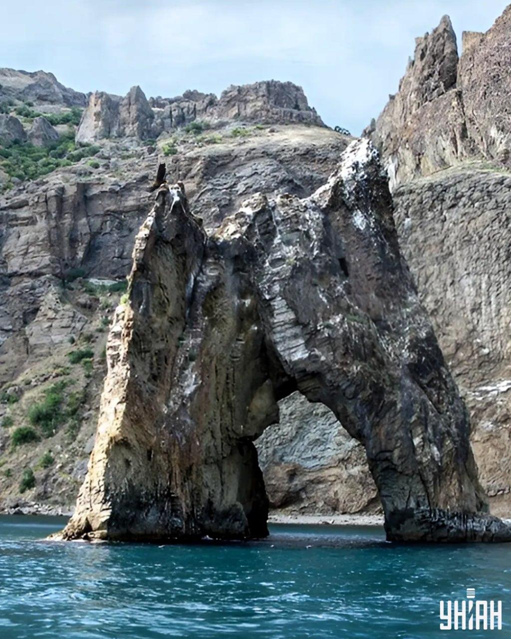 Znalezienie orła na puzzlowym obrazku / kolażu ze zdjęciem Moje zajmuje mniej niż 10 sekund.